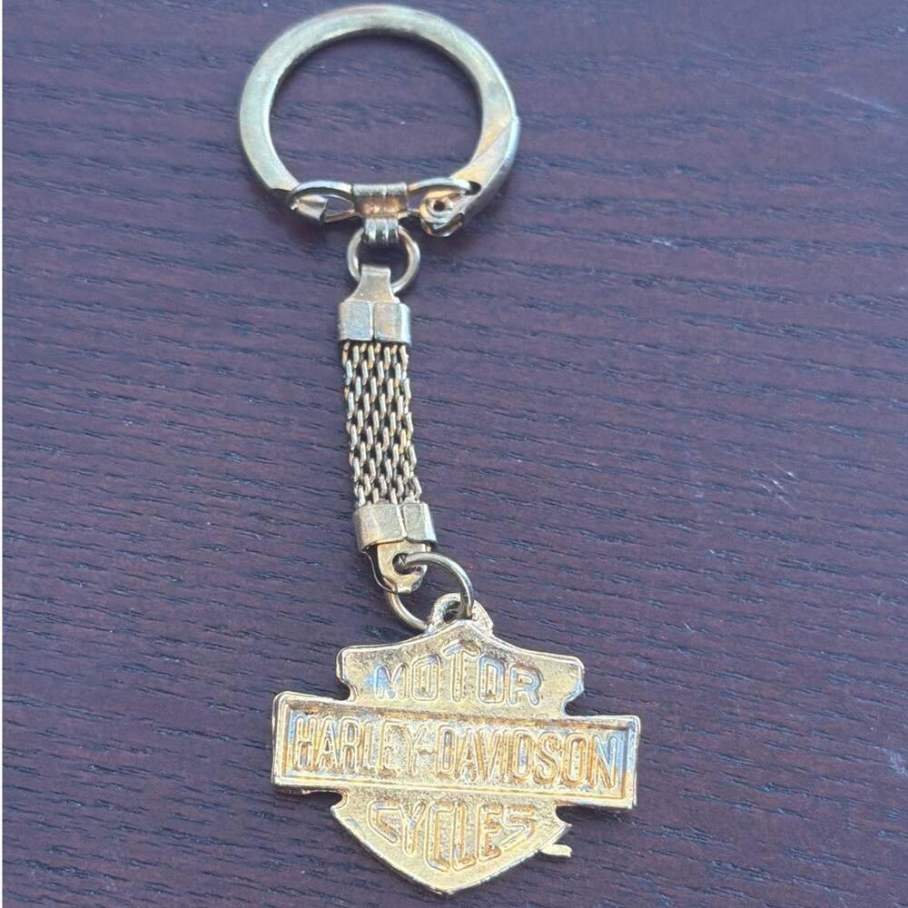 Harley Davidson Key Chain Keyring Gold Tone Bar & Shield Logo